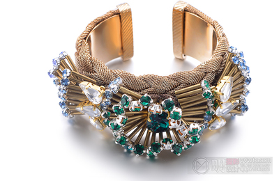 珠寶首飾 形神兼?zhèn)?，重在品? />
</span>
<span id=